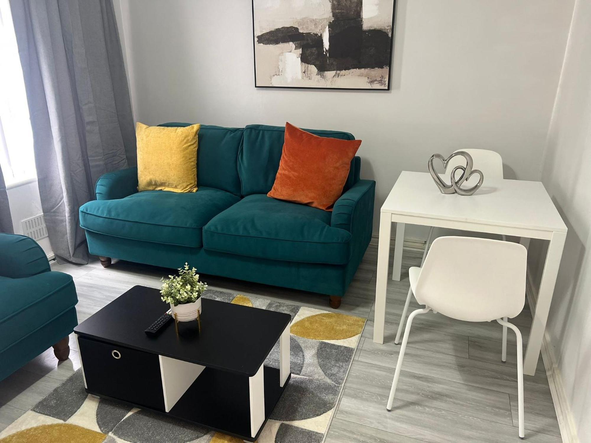Marvell Homes For Families, Groups & Contractors * Birmingham