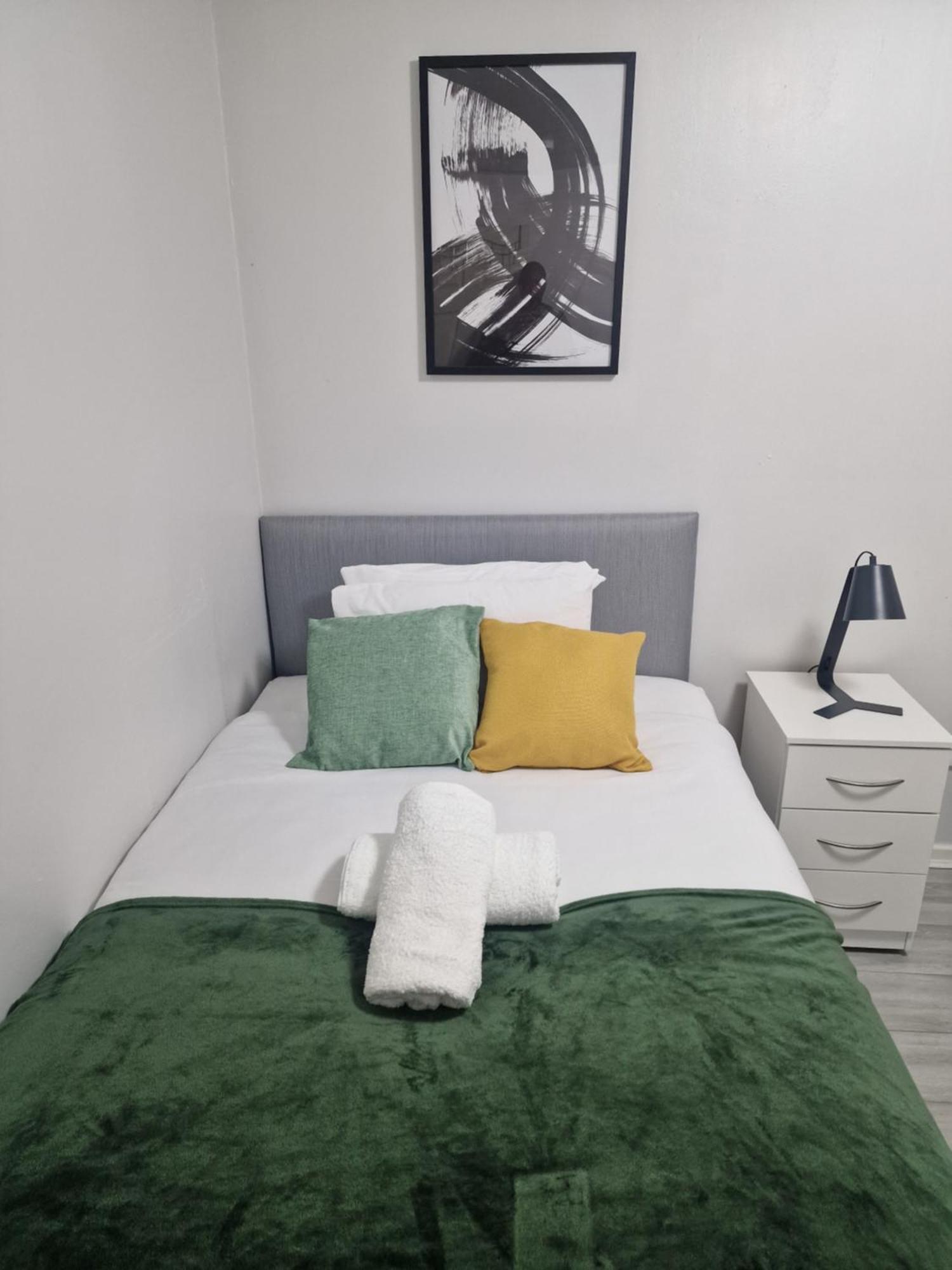 Apartment Marvell Homes For Families, Groups & Contractors